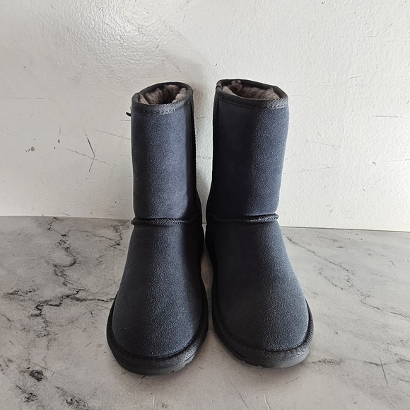 Winter Boots Gray EMU Australia for Women for sale | eBay EMU Australia Wallaby Lo Charcoal‎ Gray Faux Fur Lined Winter Boots 6 NWT